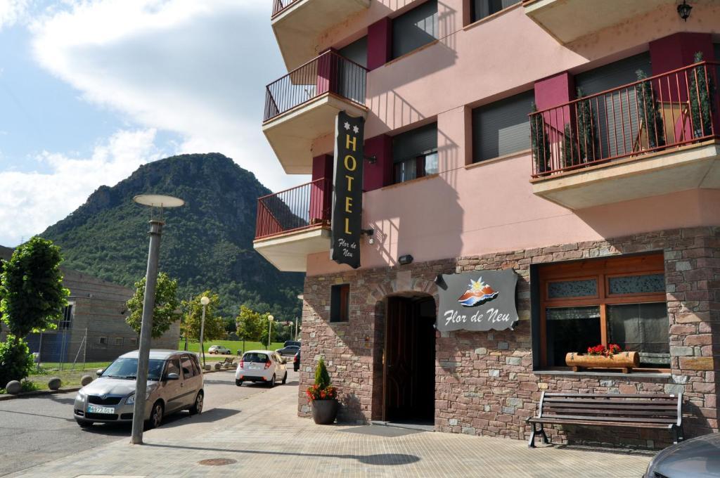 Hotel Flor De Neu El Pont de Suert Exterior foto